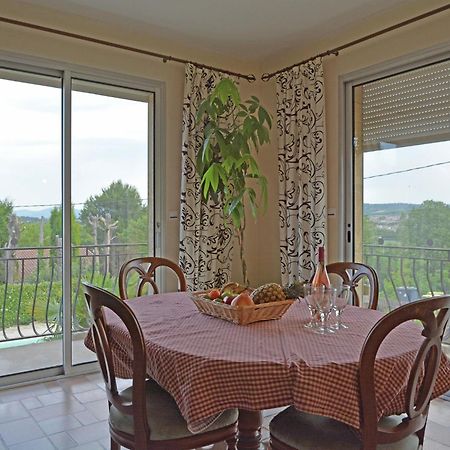 Pretty Villa With Pool And Jacuzzi In Carcassonne Bagian luar foto