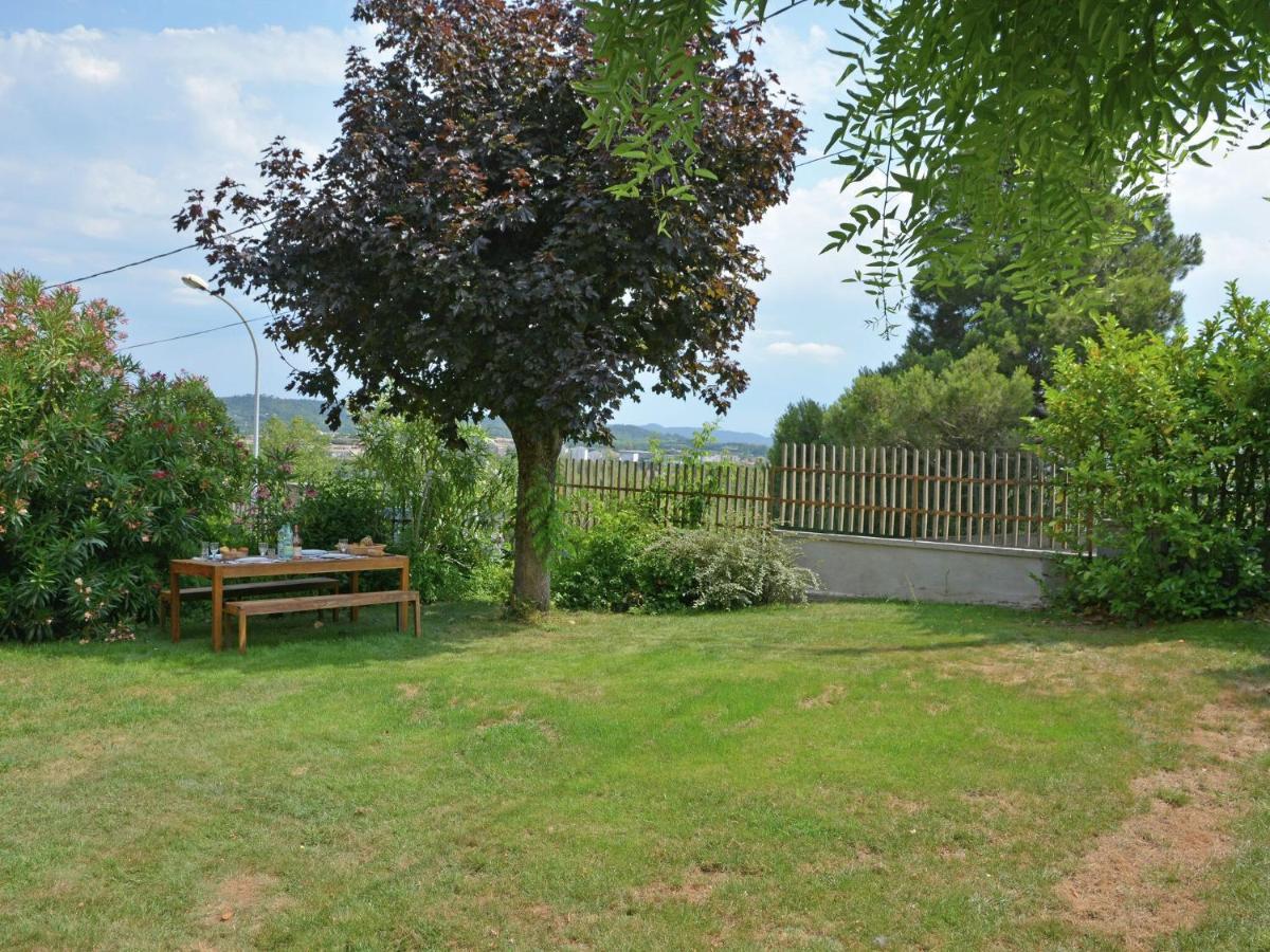 Pretty Villa With Pool And Jacuzzi In Carcassonne Bagian luar foto