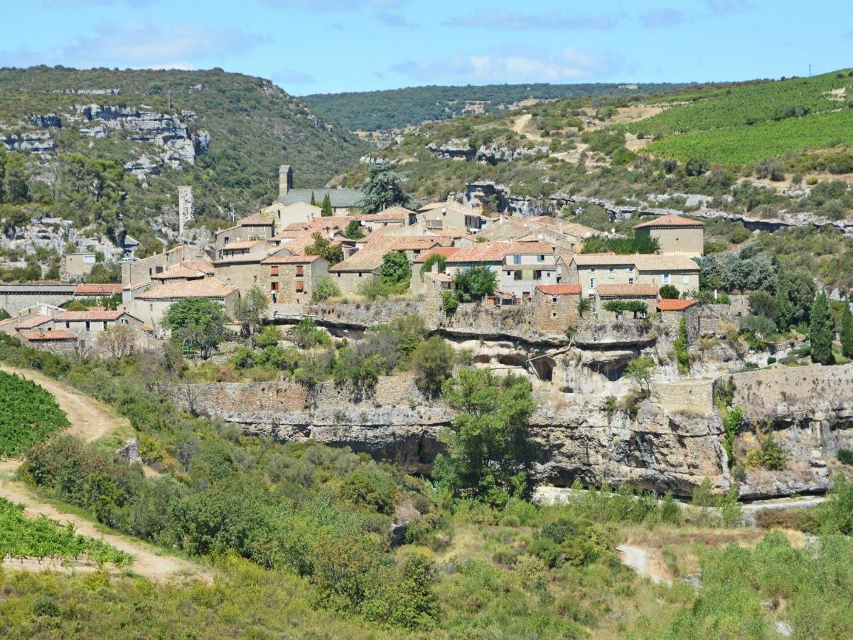 Pretty Villa With Pool And Jacuzzi In Carcassonne Bagian luar foto